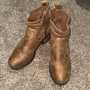 B-52 by Bullboxer Brown Ankle Boots